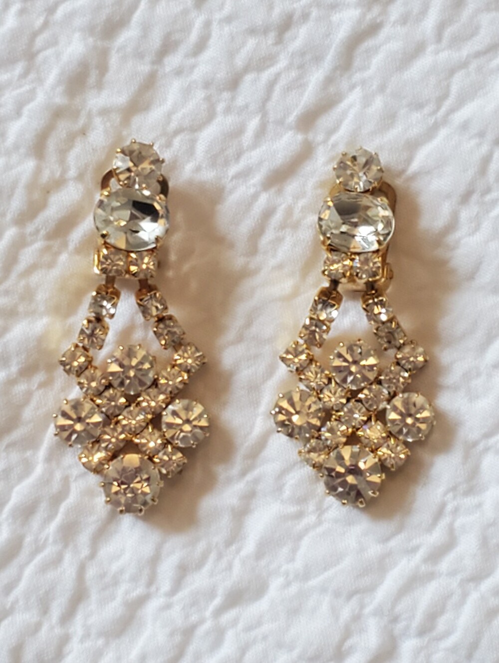 Clip On Vintage Gold-tone White Rhinestone Dangle Earrings